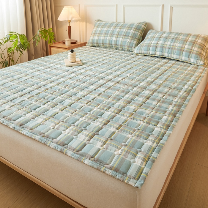 91家纺网 家纺一手货源 找家纺 恋绒家纺 2025新款无印风床褥床护垫宿舍床垫亲肤水洗棉软床垫 绿大格