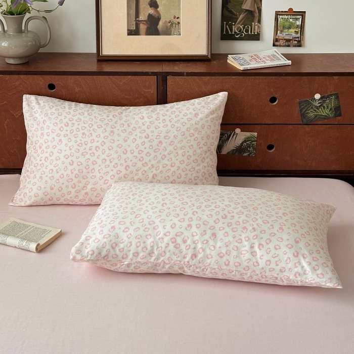 91家纺网 家纺一手货源 找家纺 典曼家纺 2025新款双层纱小清新印花四件套-床拍 粉红少女