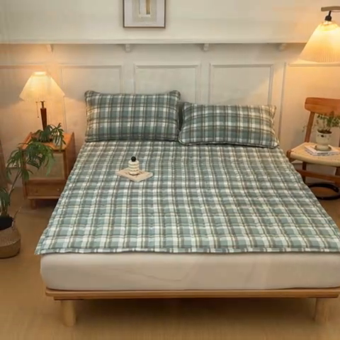 91家纺网 家纺一手货源 找家纺 恋绒家纺 2025新款无印风床褥床护垫宿舍床垫亲肤水洗棉软床垫 绿大格