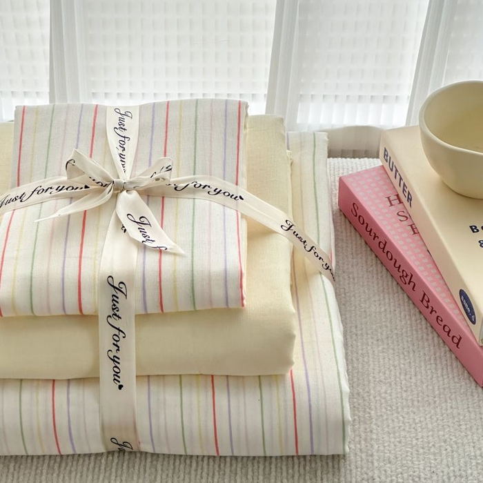 91家纺网 家纺一手货源 找家纺 2025新款双层纱印花卡通四件套-叠拍 简约派