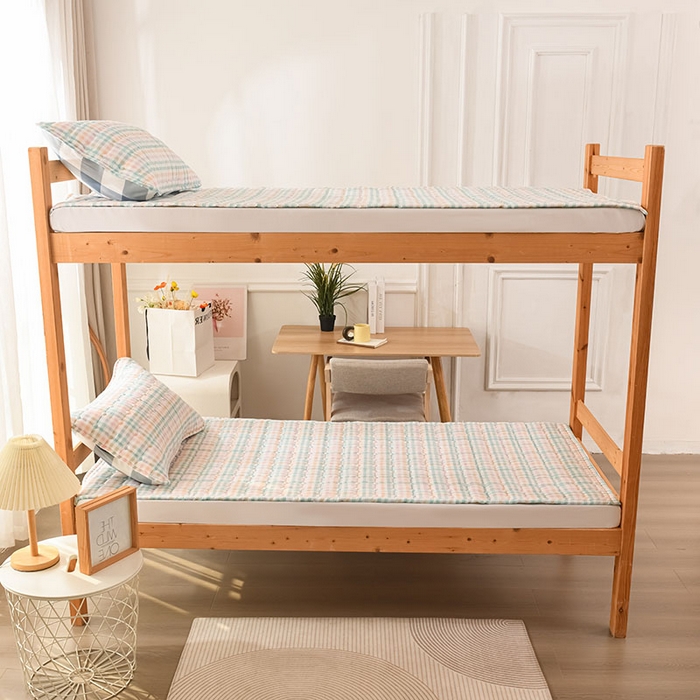 91家纺网 家纺一手货源 找家纺 恋绒家纺 无印风高低床学生床褥水洗棉宿舍上下铺软床垫 粉蓝格