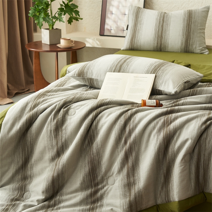 91家纺网 家纺一手货源 找家纺 2025新款全棉色织大提花棉花夏凉被 被子被芯 西雅-绿