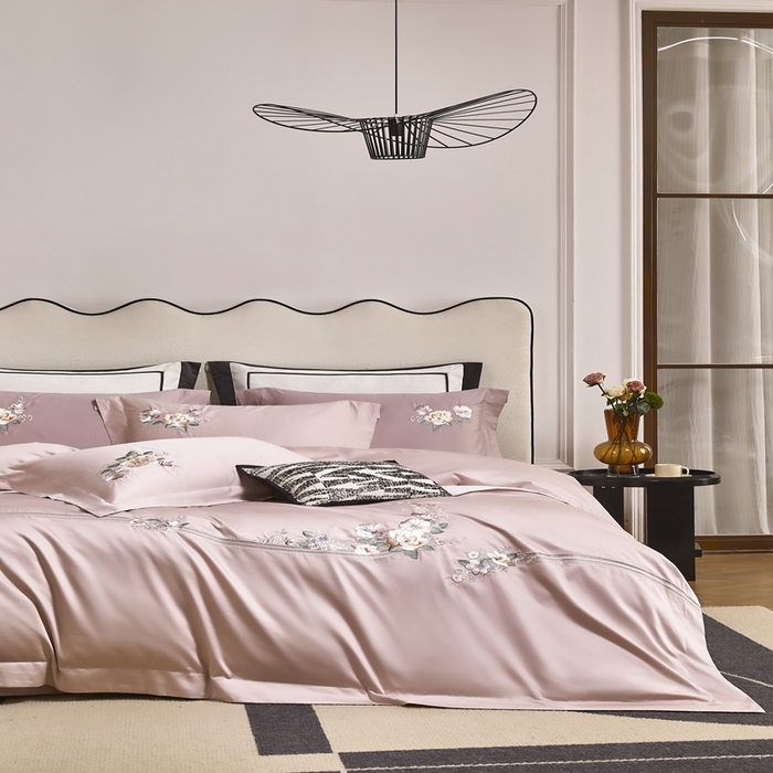 91家纺网 家纺一手货源 找家纺 爱情故事2025春夏居家新品四件套 盛夏-豆沙