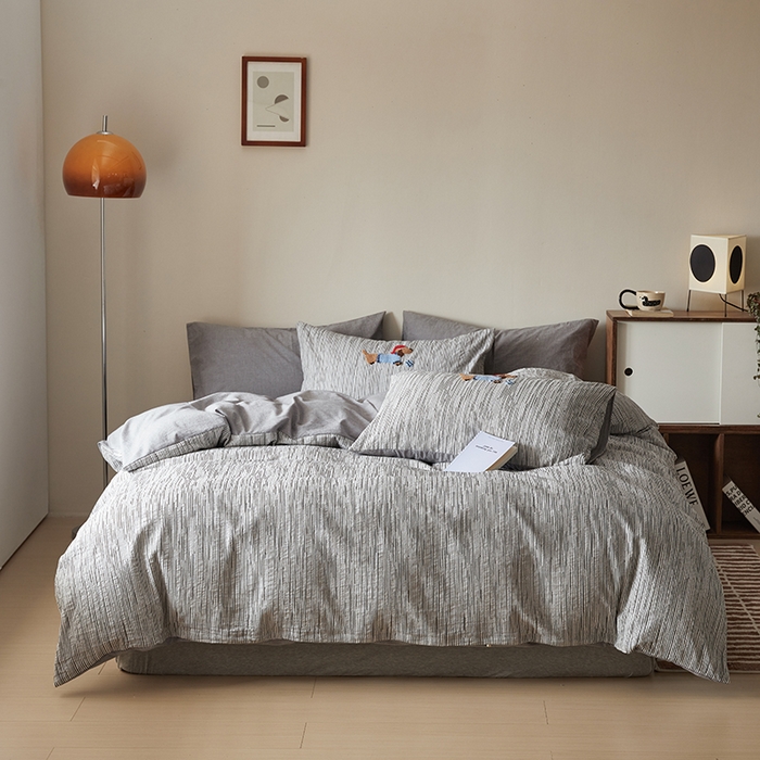 91家纺网 家纺一手货源 找家纺 怡家居 2025新款色织大提花立体毛巾绣四件套 黑条腊肠狗