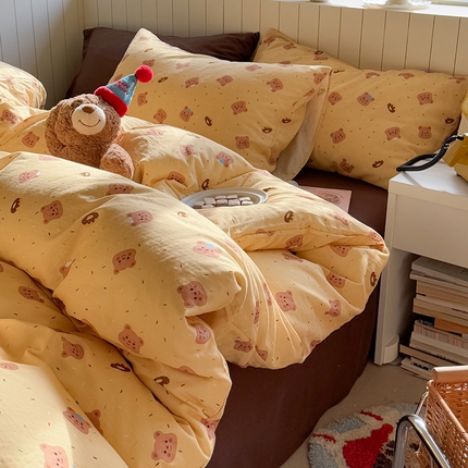 91家纺网 家纺一手货源 找家纺 繁花家居 2025新款软乎乎时尚印花水洗棉四件套 甜品小熊