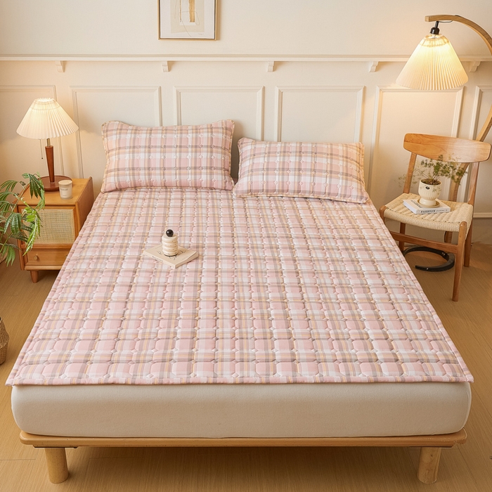 91家纺网 家纺一手货源 找家纺 恋绒家纺 2025新款无印风床褥床护垫宿舍床垫亲肤水洗棉软床垫 粉灰格