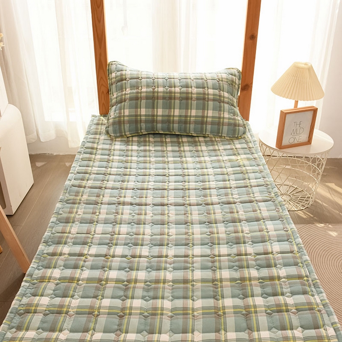 91家纺网 家纺一手货源 找家纺 恋绒家纺 无印风高低床学生床褥水洗棉宿舍上下铺软床垫 绿大格