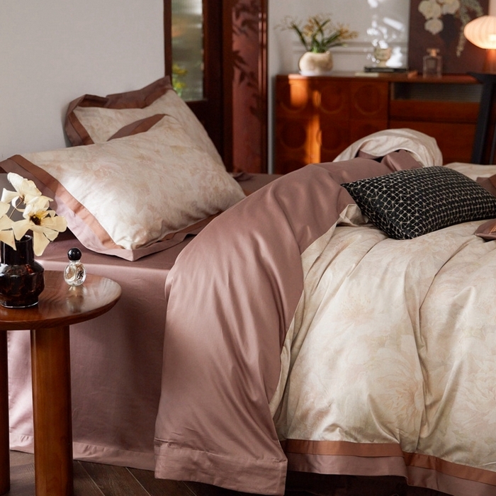 91家纺网 家纺一手货源 找家纺 由丽家纺 2025新款数码印花四件套 花依凝