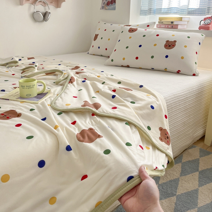 91家纺网 家纺一手货源 找家纺 桃子家居  2025新款A类高品质牛奶针织棉软糯大豆夏被 针织棉-波点熊