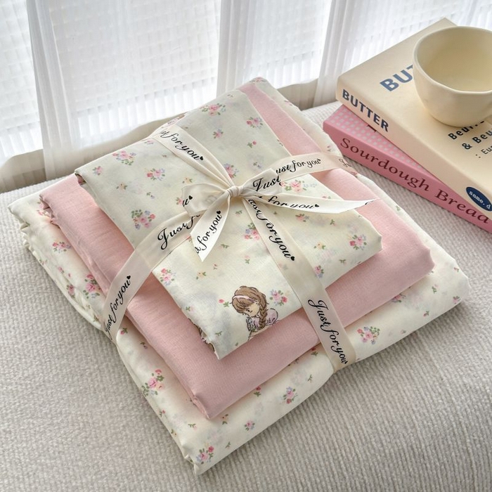 91家纺网 家纺一手货源 找家纺 2025新款双层纱印花卡通四件套-叠拍 美好时光