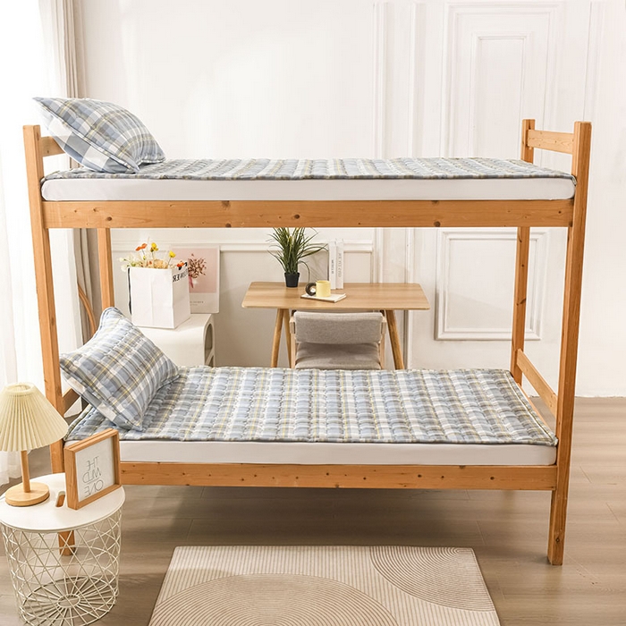 91家纺网 家纺一手货源 找家纺 恋绒家纺 无印风高低床学生床褥水洗棉宿舍上下铺软床垫 灰蓝格