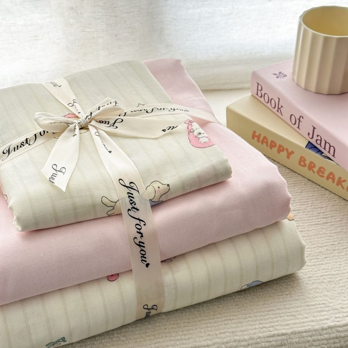 91家纺网 家纺一手货源 找家纺 2025新款双层纱印花卡通四件套-叠拍 嬉戏谷