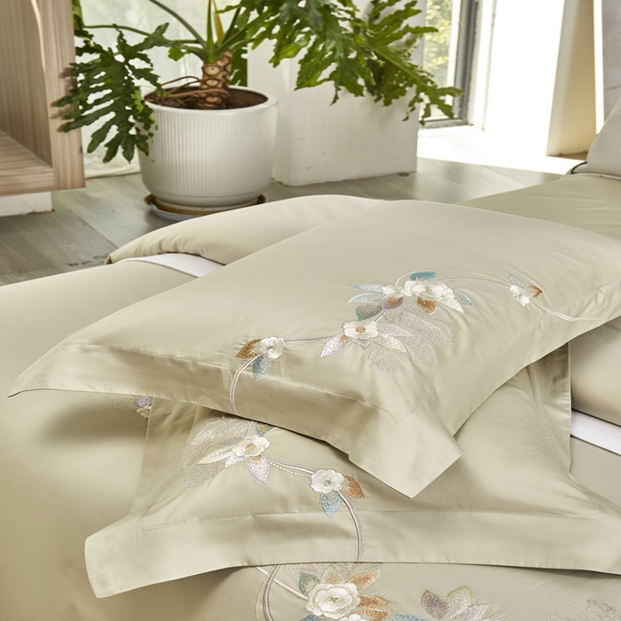 91家纺网 家纺一手货源 找家纺 爱情故事2025春夏居家新品四件套 似锦-香槟