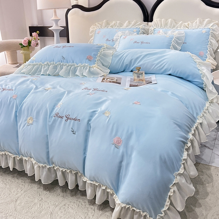 91家纺网 家纺一手货源 找家纺 花香四季家纺 2025新款法式蕾丝裙边刺绣仙女公主风四件套 玫瑰蓝