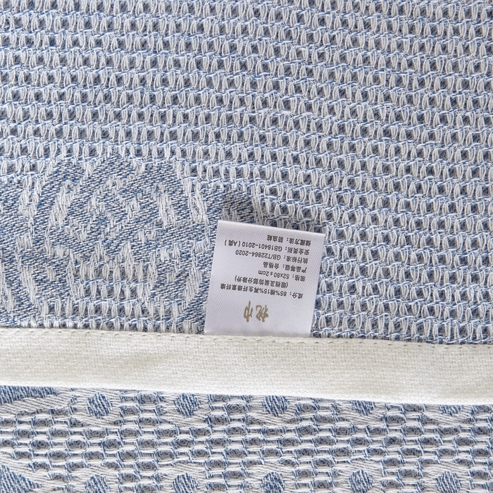 91家纺网 家纺一手货源 找家纺 朴尔家纺-毛巾被 2025新款全棉纱布蜂窝结构系列枕巾 君子莲-浅蓝