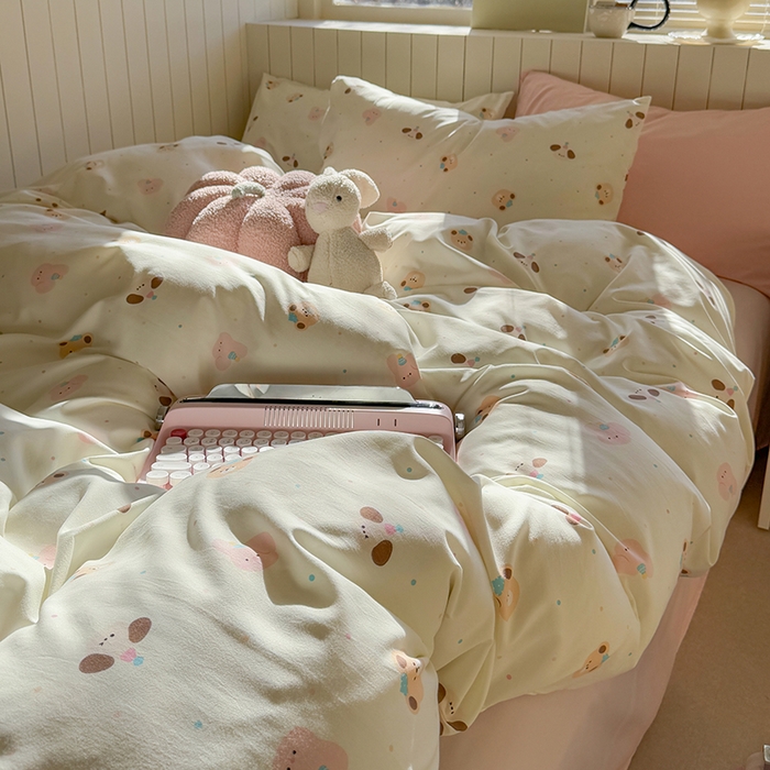 91家纺网 家纺一手货源 找家纺 繁花家居 2025新款软乎乎时尚印花水洗棉四件套 动物大头贴