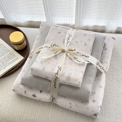 91家纺网 家纺一手货源 找家纺 典曼家纺 2025新款双层纱小清新印花四件套-叠拍 卢卡