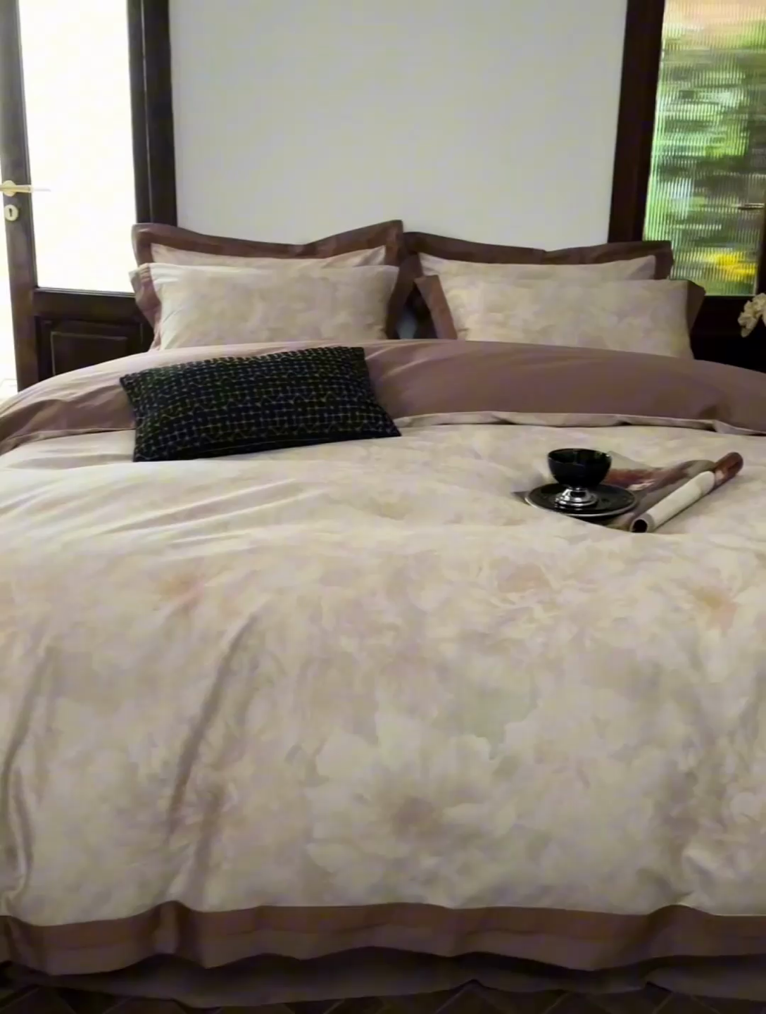 91家纺网 家纺一手货源 找家纺 由丽家纺 2025新款数码印花四件套 花依凝