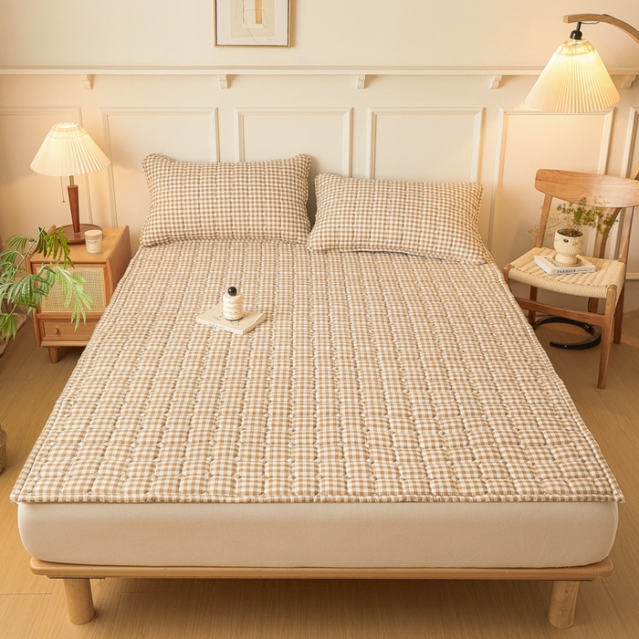 91家纺网 家纺一手货源 找家纺 恋绒家纺 2025新款无印风床褥床护垫宿舍床垫亲肤水洗棉软床垫 黄小格