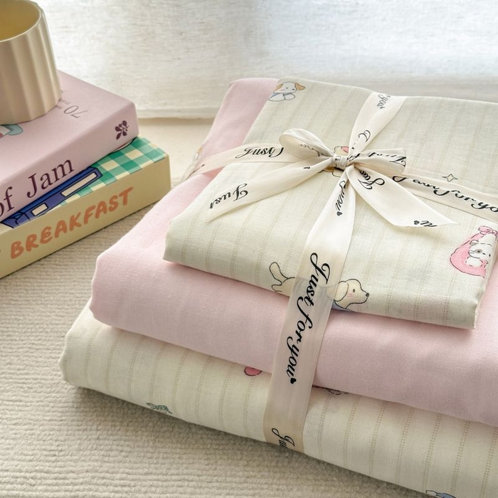 91家纺网 家纺一手货源 找家纺 2025新款双层纱印花卡通四件套-叠拍 嬉戏谷