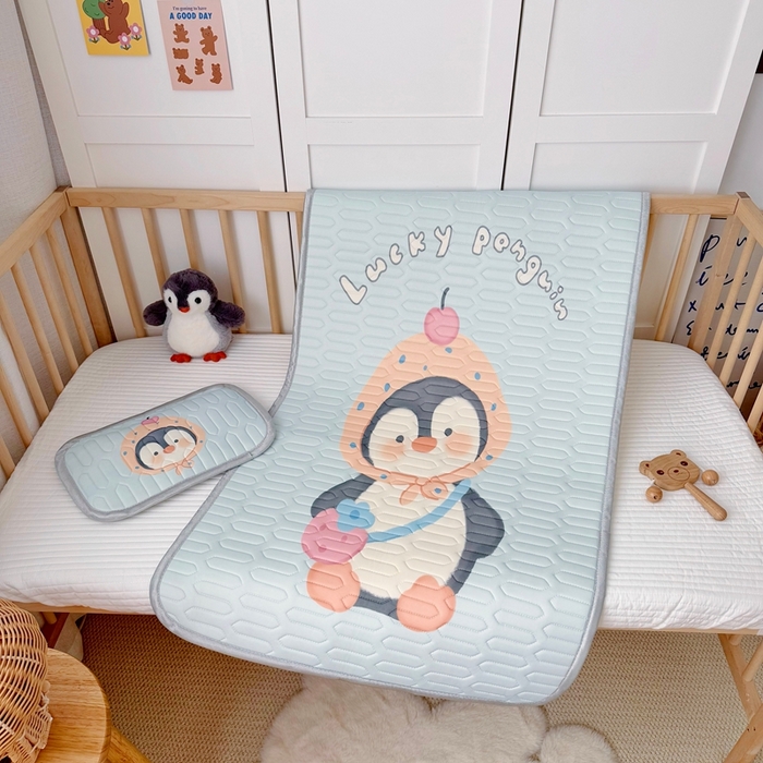 91家纺网 家纺一手货源 找家纺 美乐迪家纺 2025新款儿童乳胶凉席 小企鹅