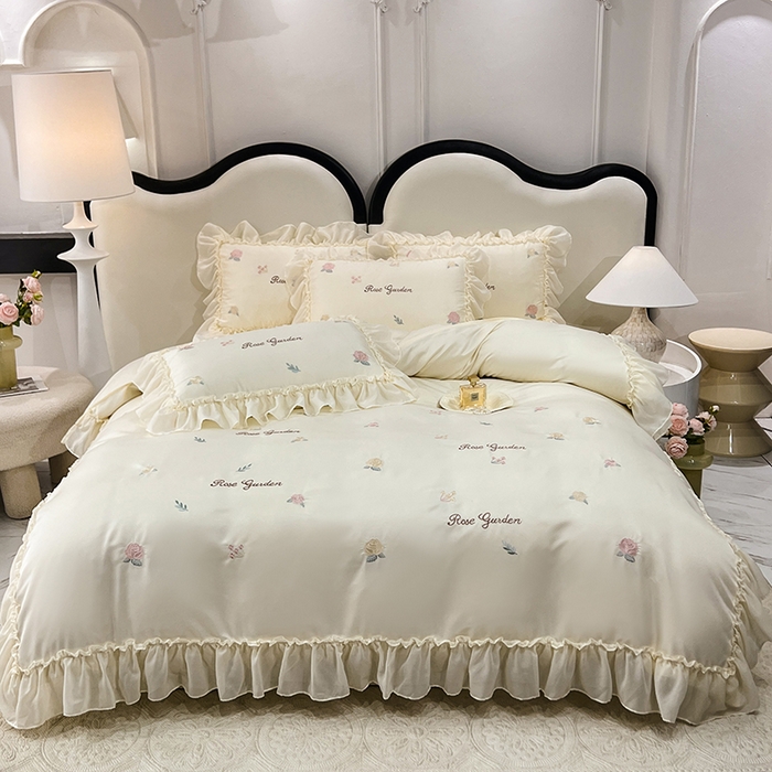 91家纺网 家纺一手货源 找家纺 花香四季家纺 2025新款法式蕾丝裙边刺绣仙女公主风四件套 玫瑰米