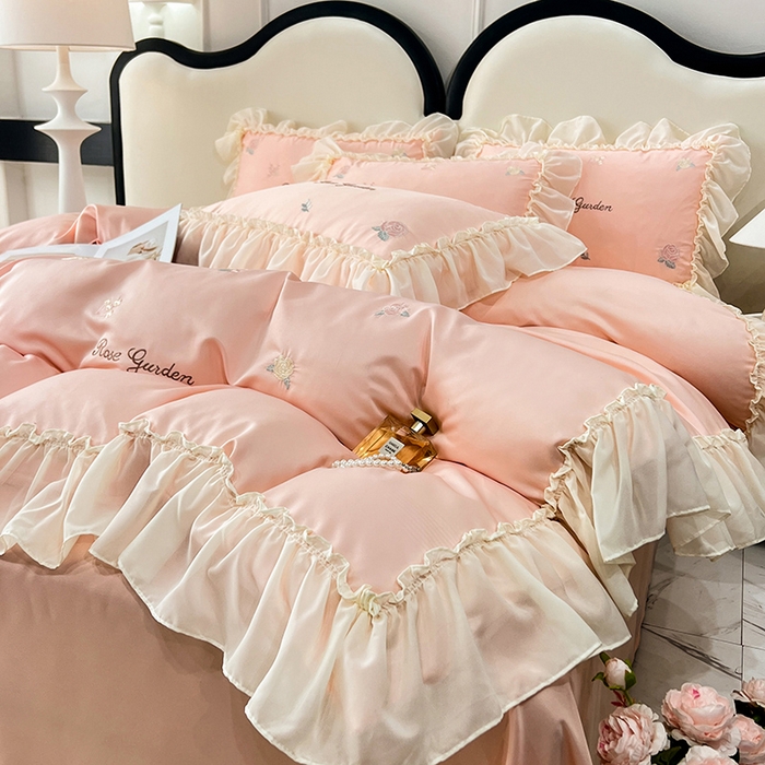 91家纺网 家纺一手货源 找家纺 花香四季家纺 2025新款法式蕾丝裙边刺绣仙女公主风四件套 玫瑰玉