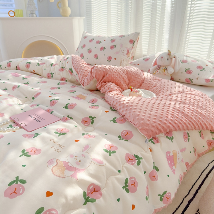 91家纺网 家纺一手货源 找家纺 佰丝居 2025新款A类水洗棉双层纱豆豆被100%新疆棉花被夏被 曼塔玫瑰