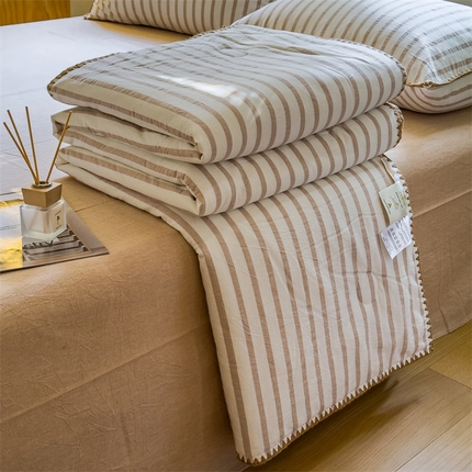 91家纺网 家纺一手货源 找家纺 被窝 2025新款全棉色织水洗棉夏被贝壳边大豆夏被空调被全棉夏凉被 野原-咖