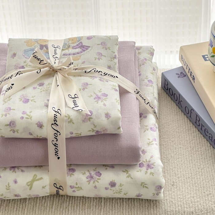 91家纺网 家纺一手货源 找家纺 2025新款双层纱印花卡通四件套-叠拍 花语兔