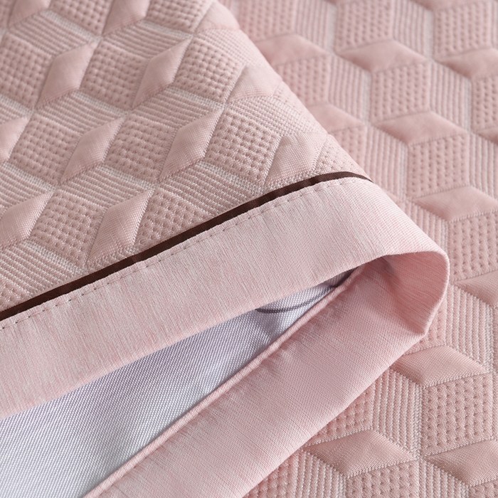 91家纺网 家纺一手货源 找家纺 小猫派 2025夏季冰丝枕头套A类豆豆凉感常规枕套 凉感不绣花-菱形粉