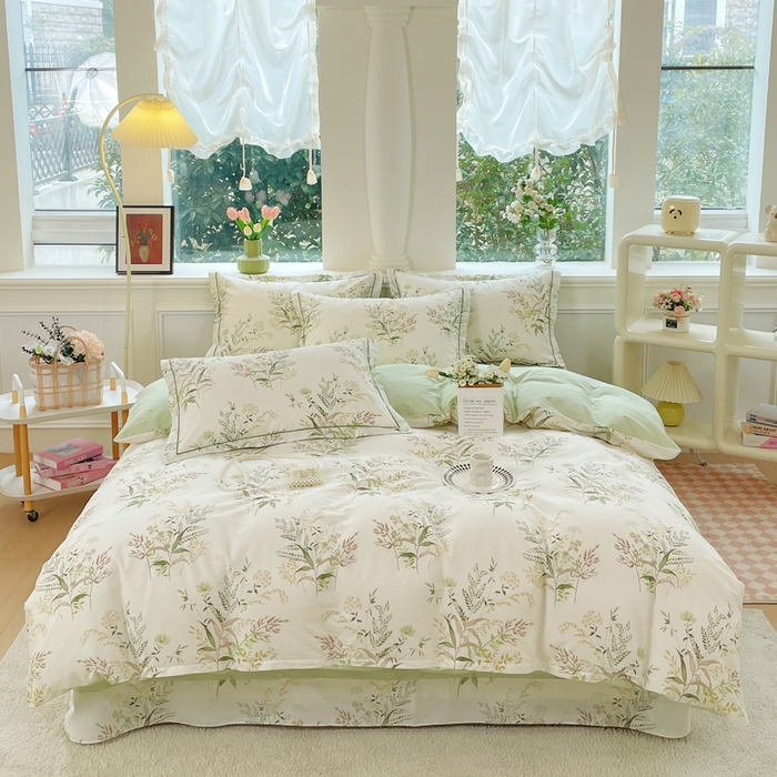 91家纺网 家纺一手货源 找家纺 铭博家纺 2025新款直播爆款100%全棉吊边一字绣工艺款13070印花全棉四件套 仙语草玲