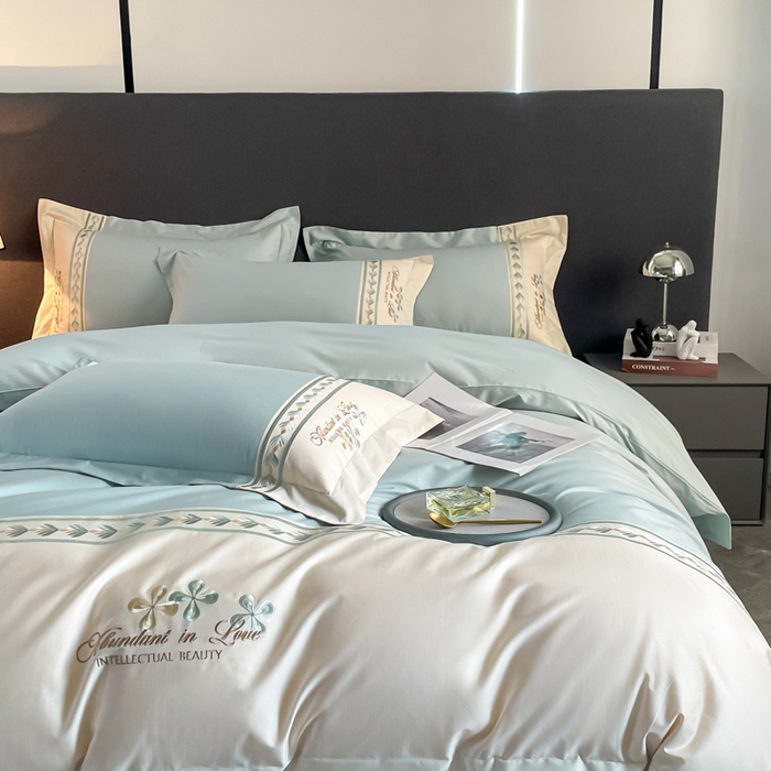 91家纺网 家纺一手货源 找家纺 桃园 2025新款全棉长绒棉刺绣绣花四件套-西西里系列 飘蓝