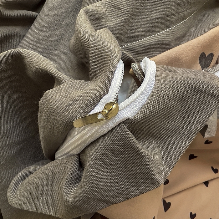 91家纺网 家纺一手货源 找家纺 欧尚 2025新款针织棉双层纱四件套 灰爱心