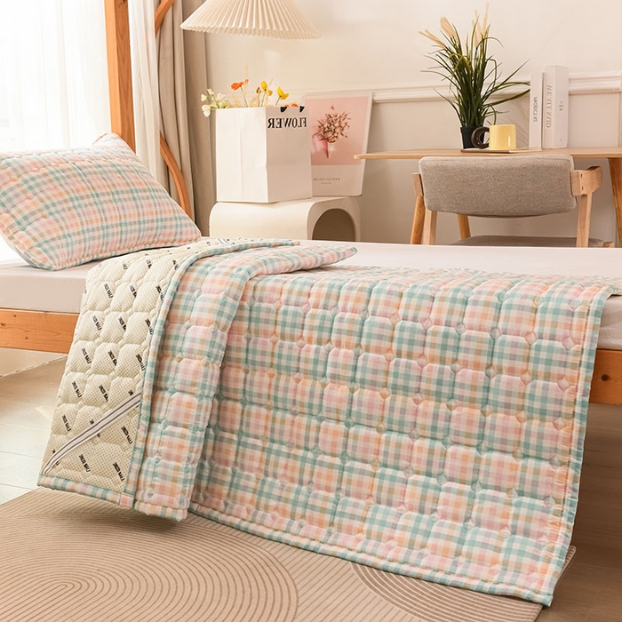 91家纺网 家纺一手货源 找家纺 恋绒家纺 无印风高低床学生床褥水洗棉宿舍上下铺软床垫 粉蓝格