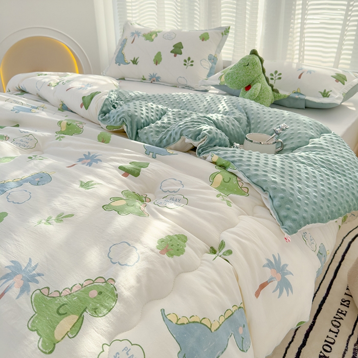 91家纺网 家纺一手货源 找家纺 佰丝居 2025新款A类水洗棉双层纱豆豆被100%新疆棉花被夏被 恐龙星球