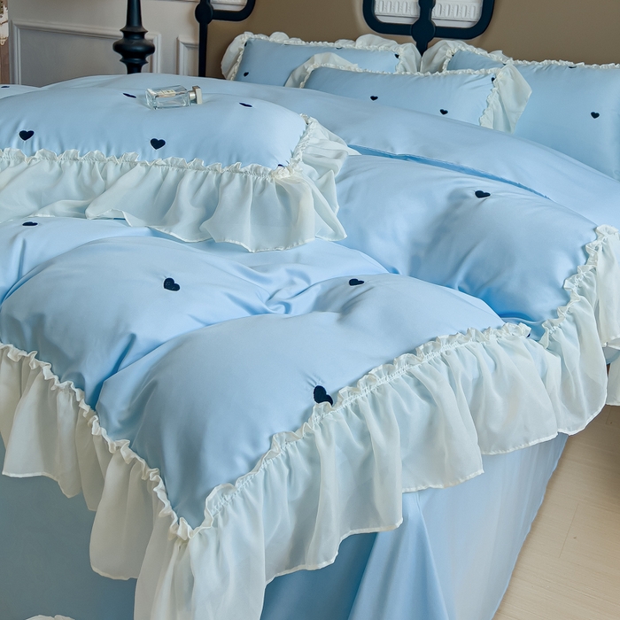 91家纺网 家纺一手货源 找家纺 花香四季家纺 2025新款法式蕾丝裙边刺绣仙女公主风四件套 爱心蓝