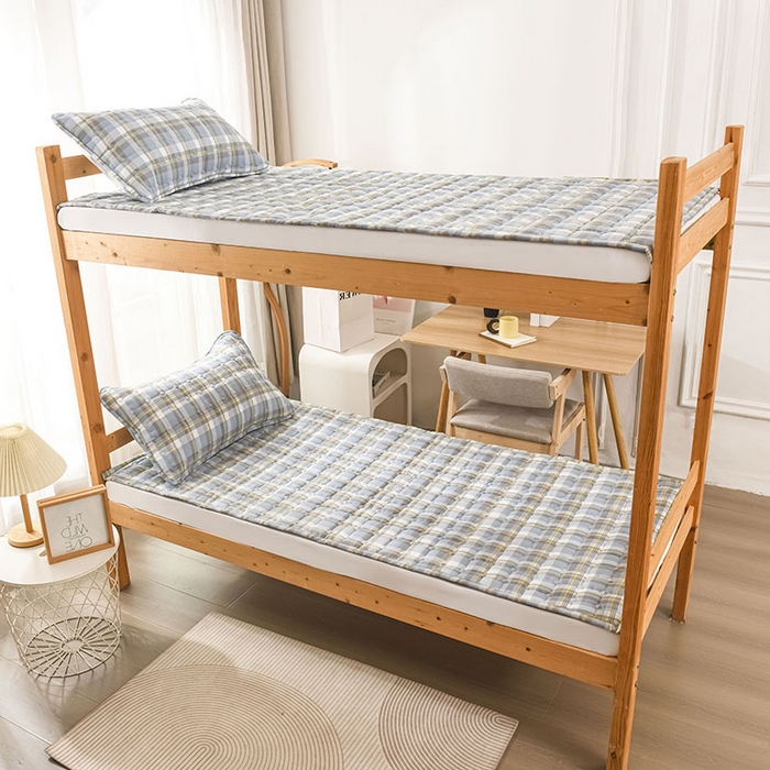 91家纺网 家纺一手货源 找家纺 恋绒家纺 无印风高低床学生床褥水洗棉宿舍上下铺软床垫 灰蓝格