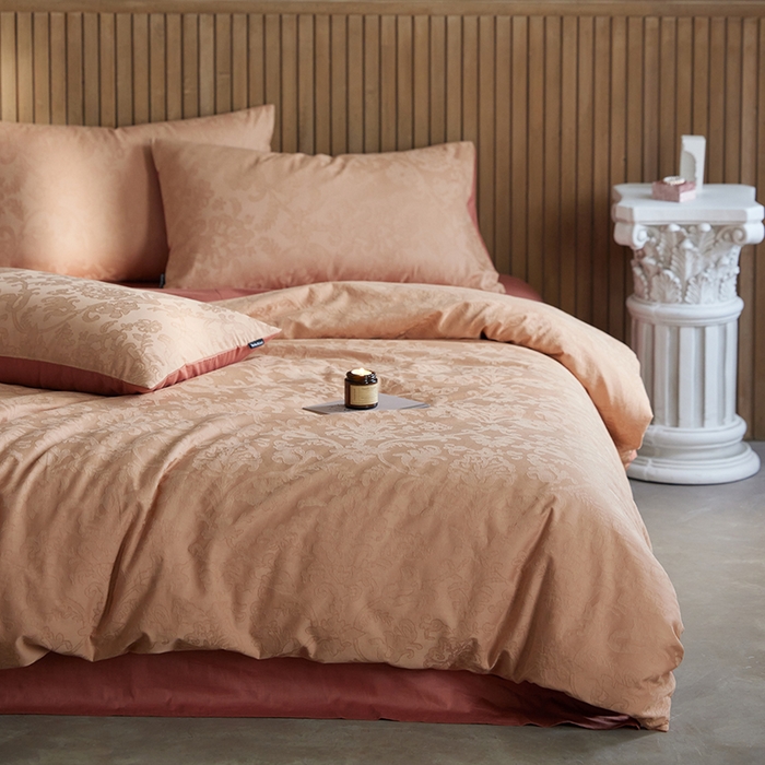 91家纺网 家纺一手货源 找家纺 风向标家纺 2025全棉浮雕提花四件套-科林斯系列（风格一） 科林斯-蜜棕红