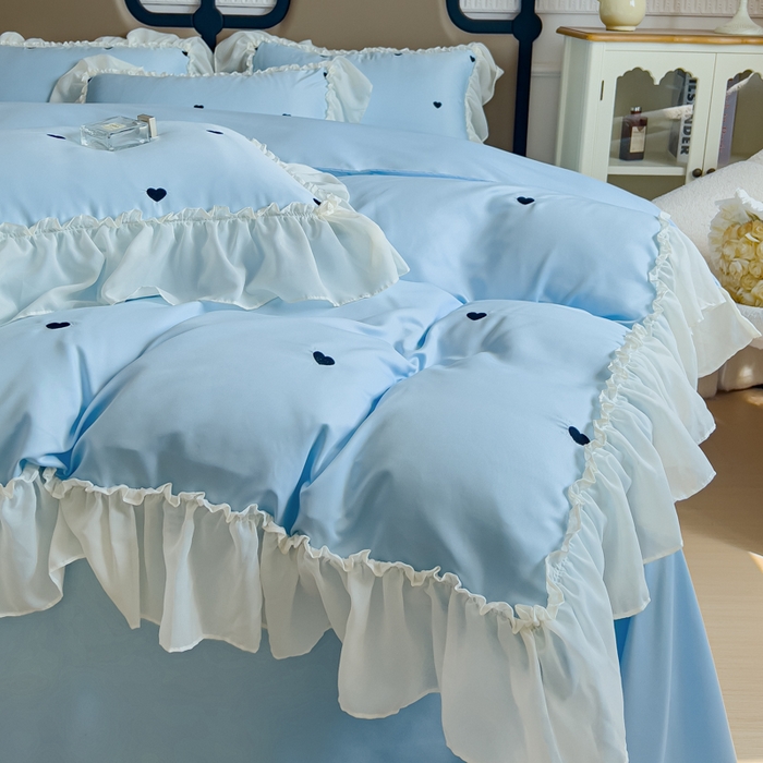 91家纺网 家纺一手货源 找家纺 花香四季家纺 2025新款法式蕾丝裙边刺绣仙女公主风四件套 爱心蓝