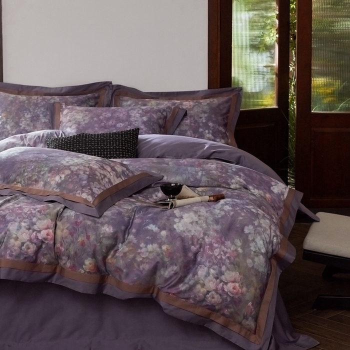 91家纺网 家纺一手货源 找家纺 由丽家纺 2025新款数码印花四件套 花姗月-紫