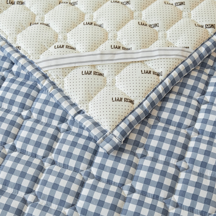 91家纺网 家纺一手货源 找家纺 恋绒家纺 2025新款无印风床褥床护垫宿舍床垫亲肤水洗棉软床垫 蓝小格