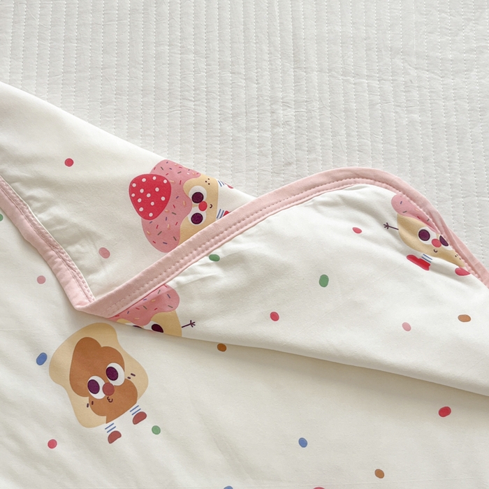 91家纺网 家纺一手货源 找家纺 桃子家居  2025新款A类高品质牛奶针织棉软糯大豆夏被 针织棉-开心时刻