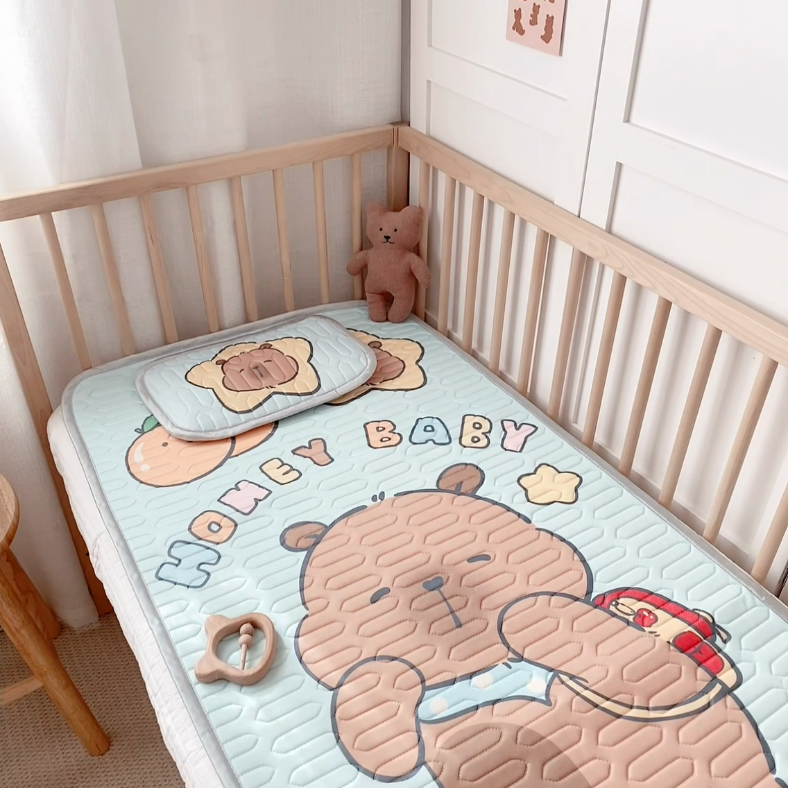 91家纺网 家纺一手货源 找家纺 美乐迪家纺 2025新款儿童乳胶凉席 卡皮巴拉