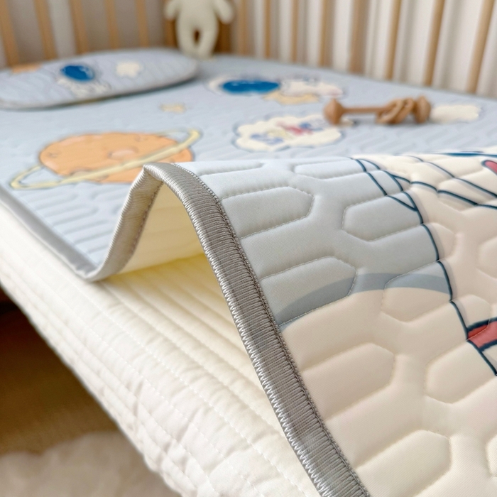 91家纺网 家纺一手货源 找家纺 美乐迪家纺 2025新款儿童乳胶凉席 宇航员