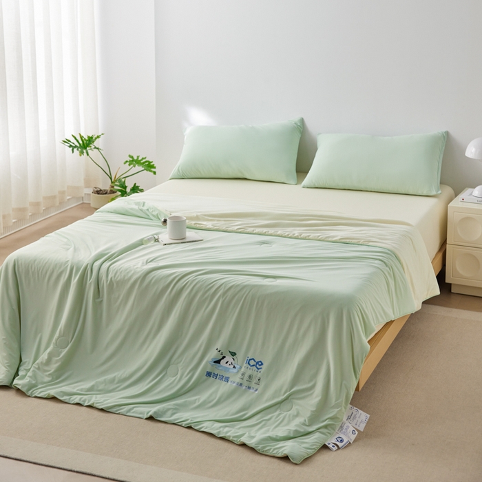 91家纺网 家纺一手货源 找家纺 大彩家居 2025新款锦氨冰激凌雪糕被 抹茶绿