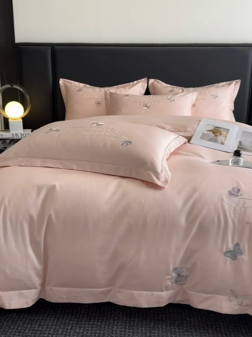 91家纺网 家纺一手货源 找家纺 欧乐蒂 2025新款A类亲肤棉刺绣四件套-蝶舞 蝶舞-颜粉
