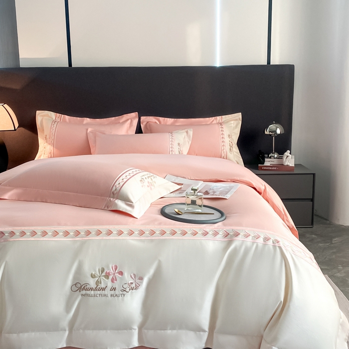 91家纺网 家纺一手货源 找家纺 桃园 2025新款全棉长绒棉刺绣绣花四件套-西西里系列 轻奢粉