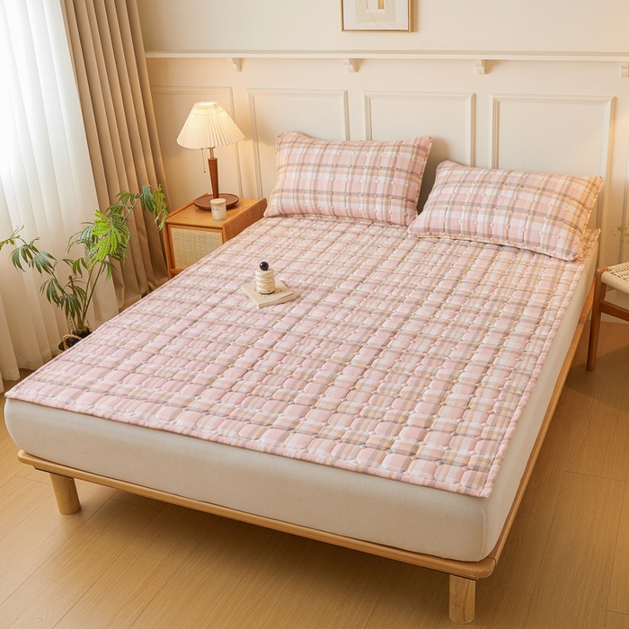 91家纺网 家纺一手货源 找家纺 恋绒家纺 2025新款无印风床褥床护垫宿舍床垫亲肤水洗棉软床垫 粉灰格