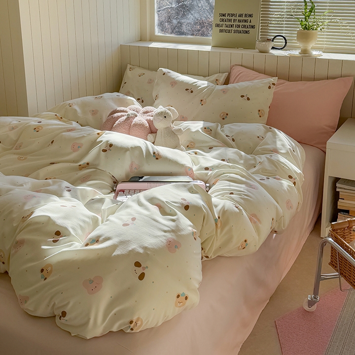 91家纺网 家纺一手货源 找家纺 繁花家居 2025新款软乎乎时尚印花水洗棉四件套 动物大头贴